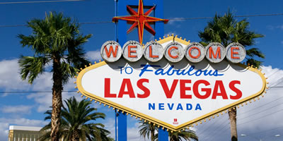 desert dreams & chart-topping beats: vegas through the eyes of music icons