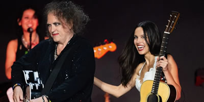 olivia rodrigo surprises glastonbury 2025 with the cure’s robert smith during powerful headlining set